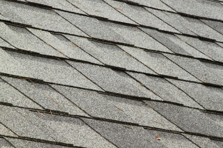 How to Clean Roofs Safely in Mississippi's Humid Climate